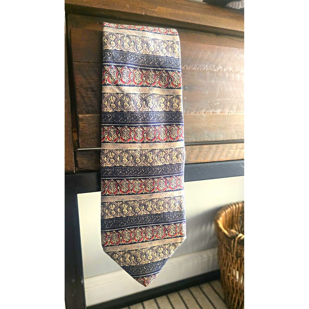 The Metropolitan Museum of Art Silk Vintage Tapestry Tie